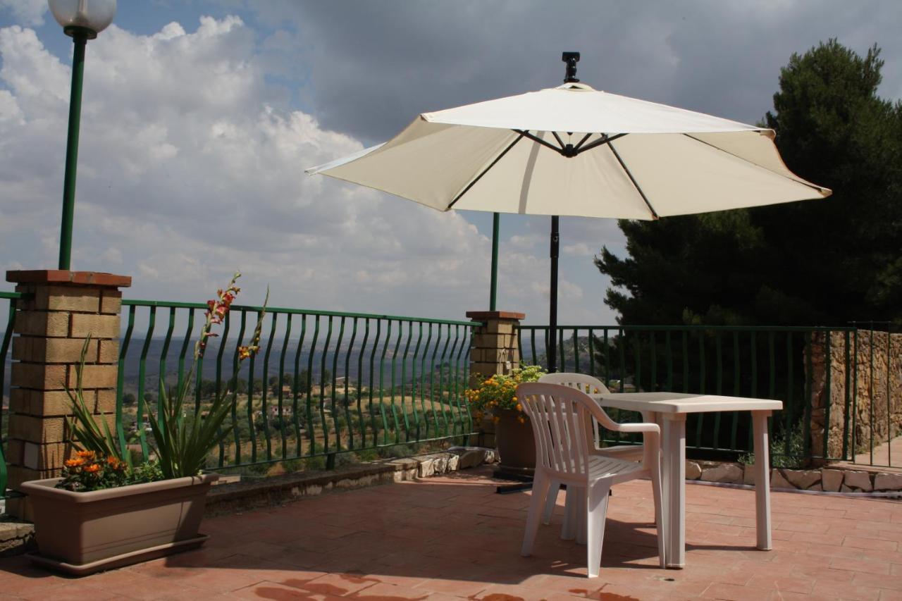B&B Borgo Pileri Mazzarino Kültér fotó