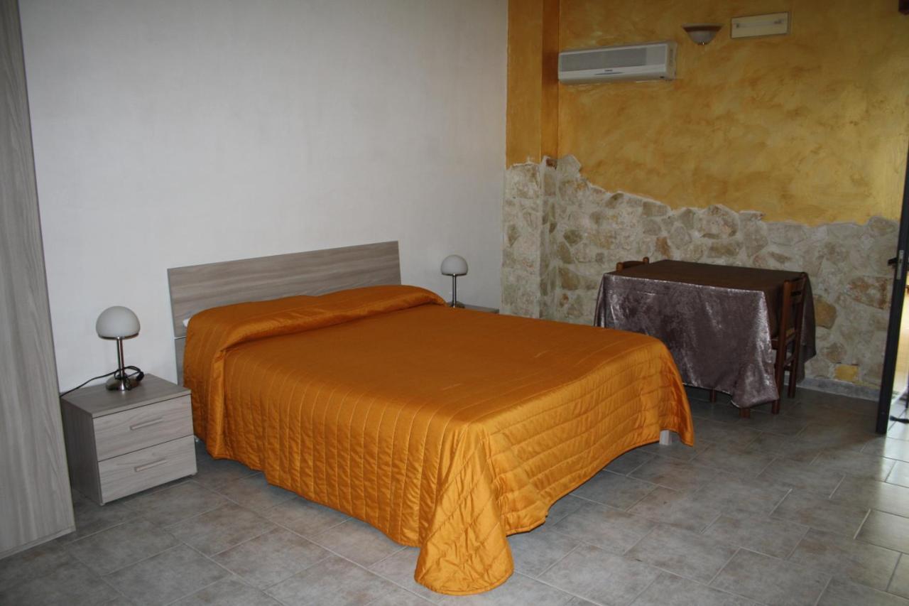 B&B Borgo Pileri Mazzarino Kültér fotó